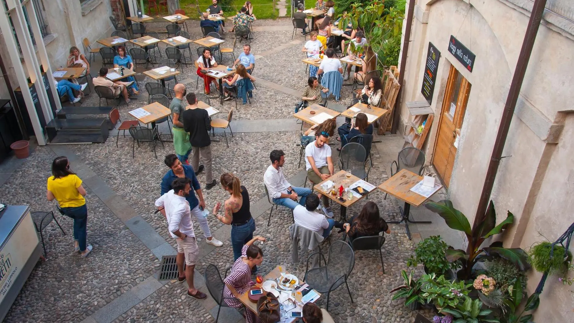 Hostel Un Posto A Milano - Guesthouse All'Interno Di Una Cascina Del 700