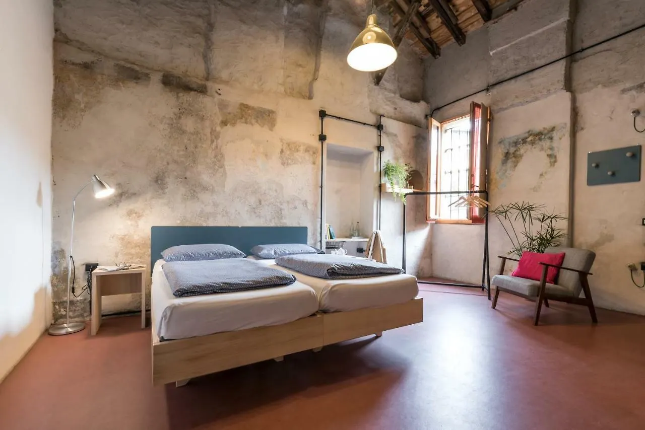 Un Posto A Milano - Guesthouse All'Interno Di Una Cascina Del 700 0*, Milan