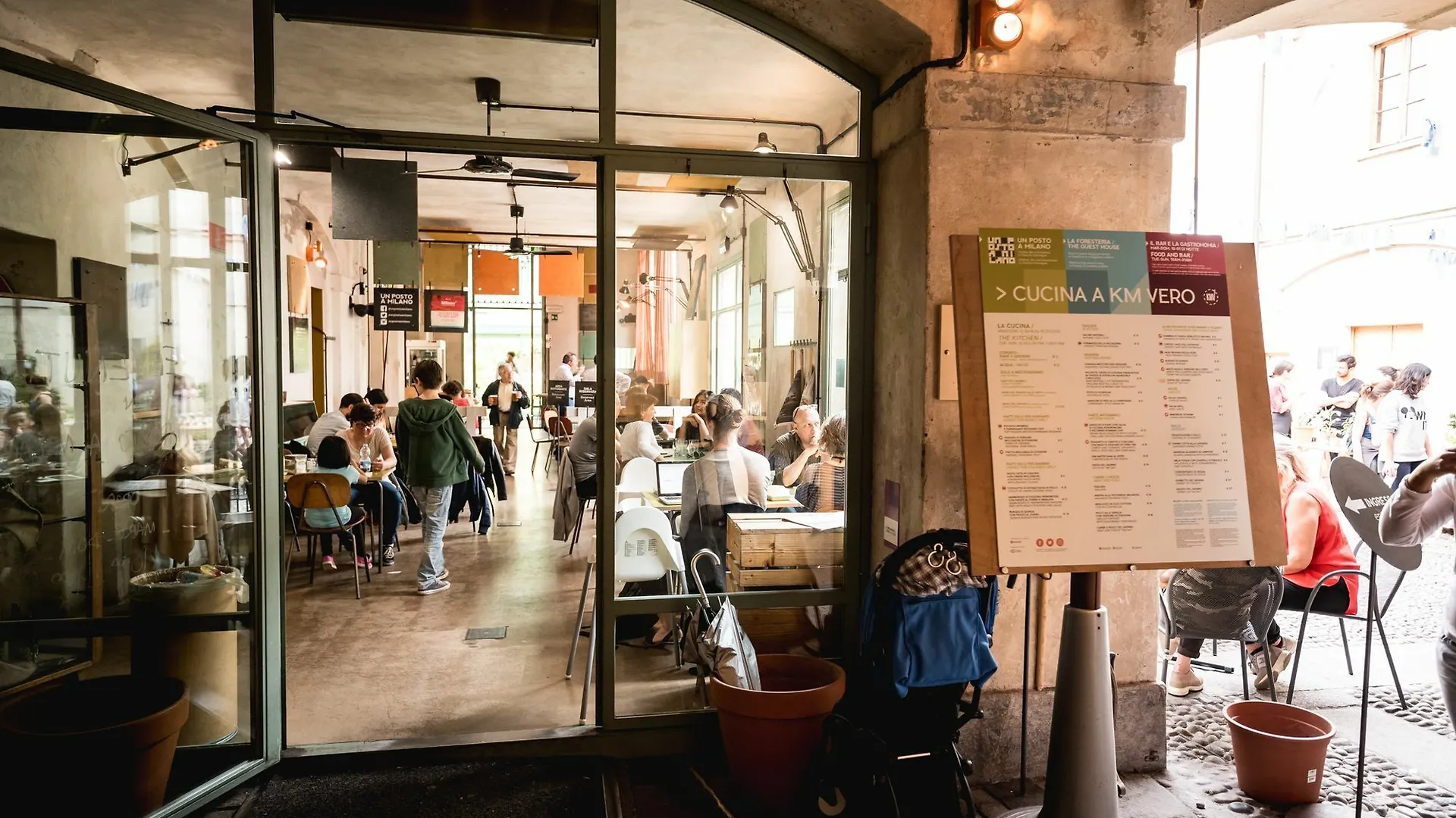 Hostel Un Posto A Milano - Guesthouse All'Interno Di Una Cascina Del 700 Italy